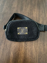 Load image into Gallery viewer, Black Belt Bag