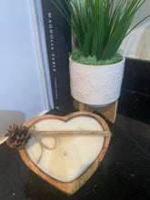 Load image into Gallery viewer, Heart Dough Bowl