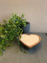 Load image into Gallery viewer, Heart Dough Bowl