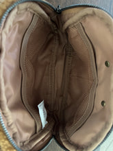 Load image into Gallery viewer, Fleece belt bag

