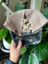 Load image into Gallery viewer, Camo Cap
